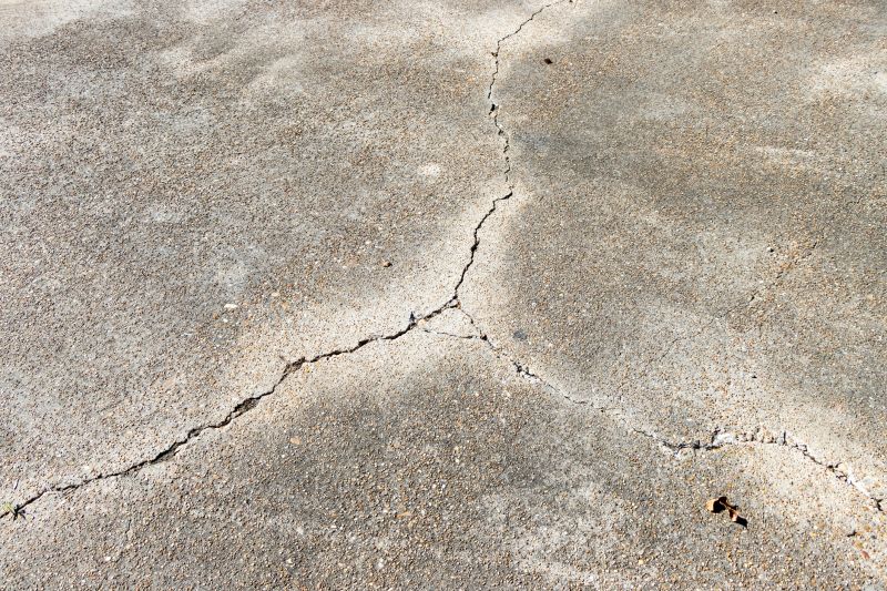 Cracked Concrete Repair in Des Moines, IA