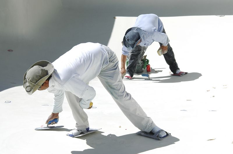 Seamless Pool Coping Finish